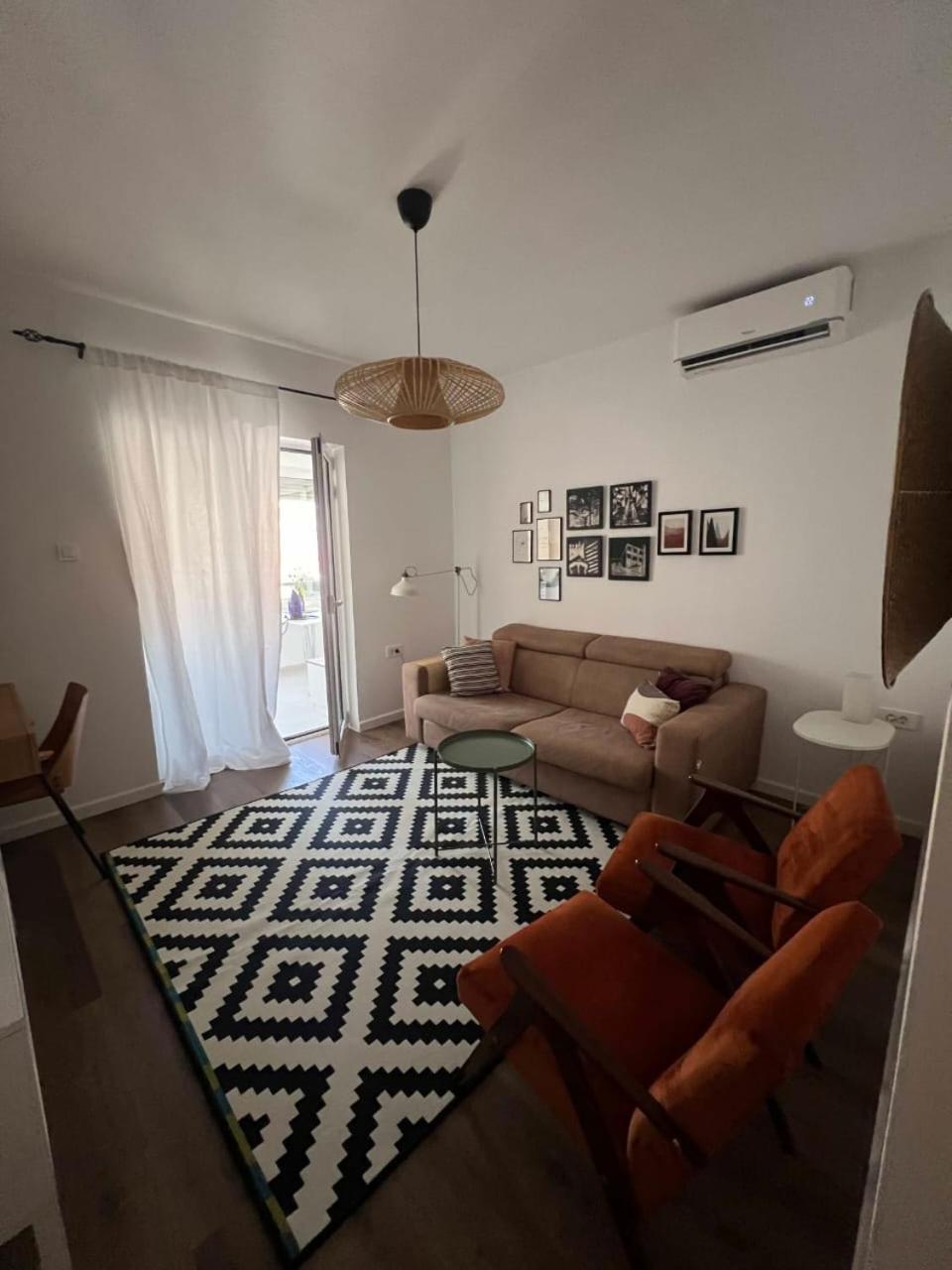 דירה Lamada One Bedroom בודווה